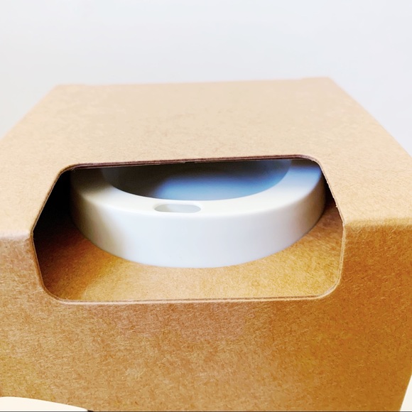 New Starbucks Hot Reusable Cups Set of 6 With Lids - Picture 4 of 8